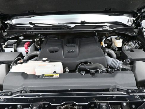 Used 2023 Toyota Tundra SR5 w/ Advanced Technology Package image 40