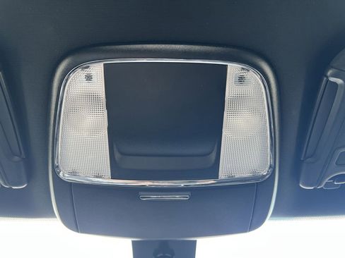 Used 2020 Dodge Charger SXT w/ Leather Interior Group image 16