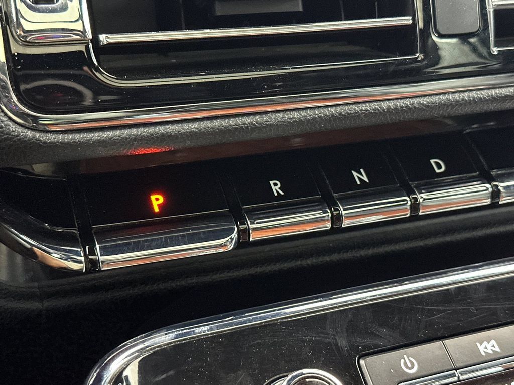 Used 2020 Lincoln Navigator Reserve AWD/4WD image 22