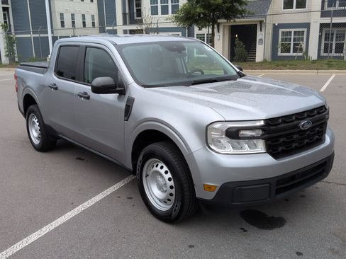 Certified 2023 Ford Maverick XL FWD image 2