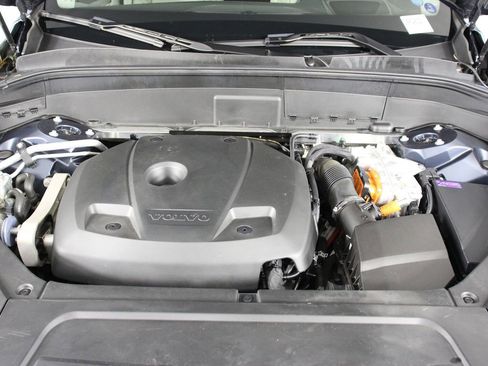 Used 2023 Volvo XC90 T8 Ultimate AWD/4WD image 24
