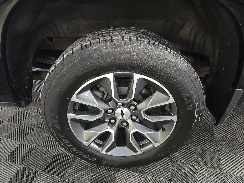 Used 2023 Chevrolet Silverado 1500 RST AWD/4WD image 13
