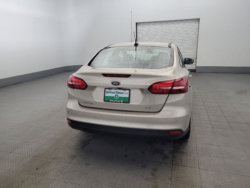 Used 2017 Ford Focus SEL w/ Cold Weather Package image 7