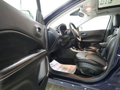Used 2020 Jeep Compass Latitude w/ Popular Equipment Group AWD/4WD image 9