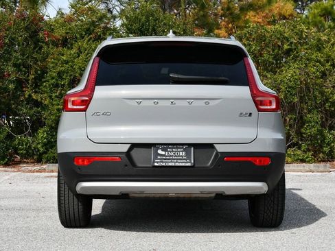 Used 2025 Volvo XC40 B5 Ultra image 29