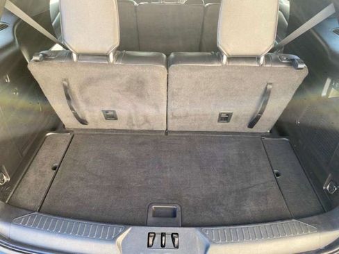 Used 2020 Ford Explorer XLT w/ Equipment Group 202A image 29