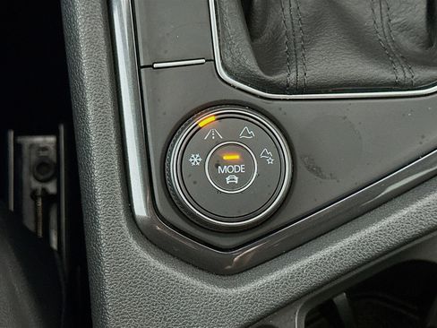 Used 2024 Volkswagen Tiguan Wolfsburg Edition image 26