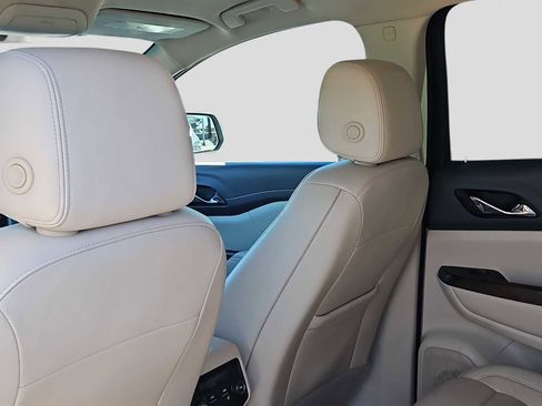 Used 2020 GMC Acadia Denali w/ Technology Package image 14