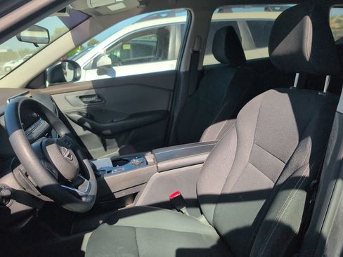 Used 2023 Nissan Rogue S AWD/4WD image 7