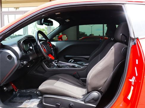 Used 2018 Dodge Challenger SXT RWD image 28