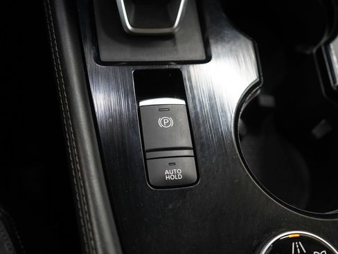 Used 2022 Nissan Rogue Platinum image 25