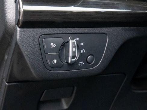 Used 2018 Audi Q5 2.0T Premium image 17