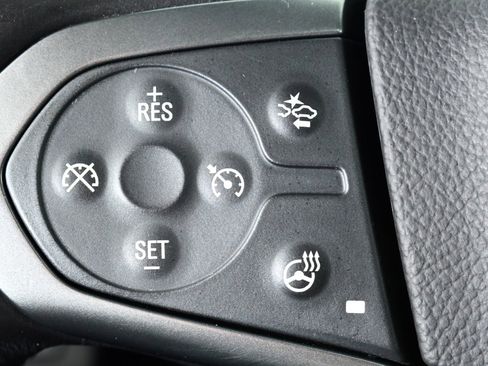 Used 2017 Chevrolet Suburban LT image 29