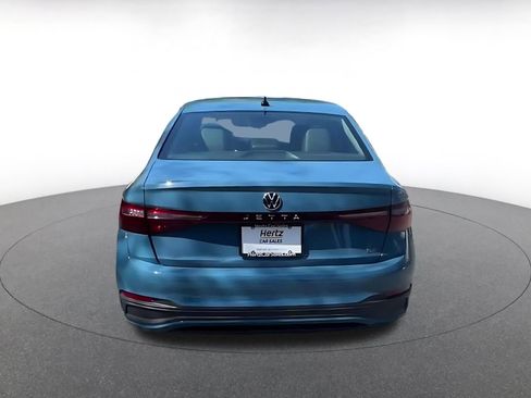 Used 2025 Volkswagen Jetta SE FWD image 12