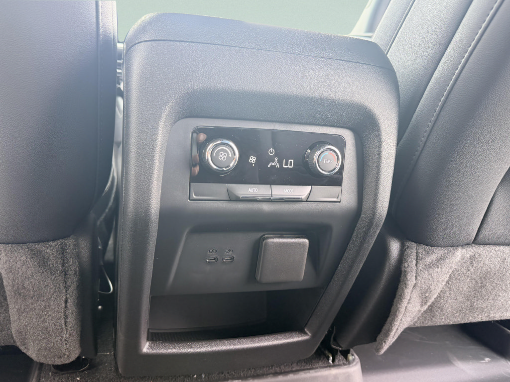 New 2027 Chevrolet Traverse LT w/ Enhanced Driving Package AWD/4WD image 11
