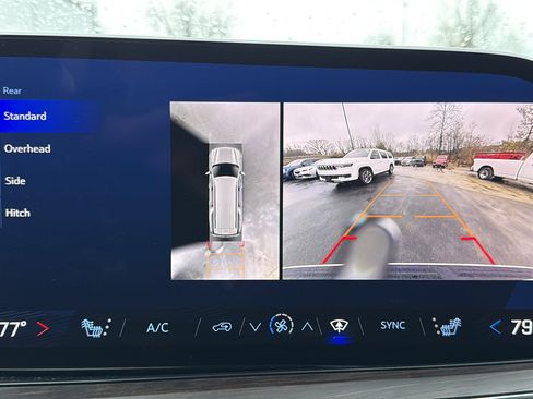 Certified 2025 Chevrolet Suburban Z71 image 20