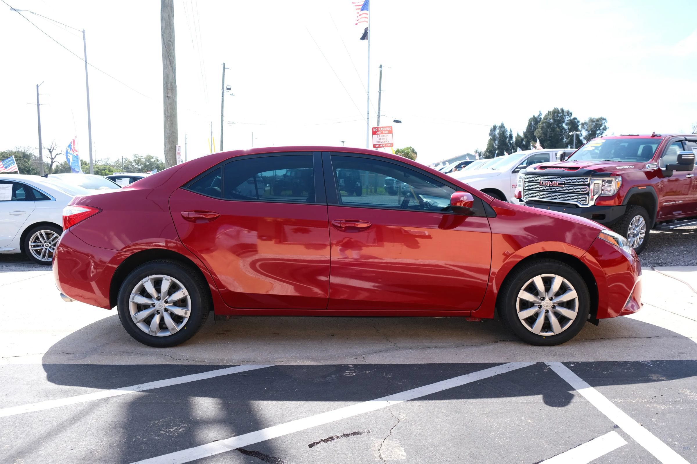 Used 2014 Toyota Corolla LE FWD image 4