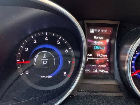 Used 2015 Hyundai Santa Fe Sport w/ Option Group 04 FWD image 10