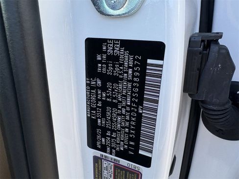 Certified 2025 Kia Sorento SX Prestige w/ Olive Brown Leather Package image 41