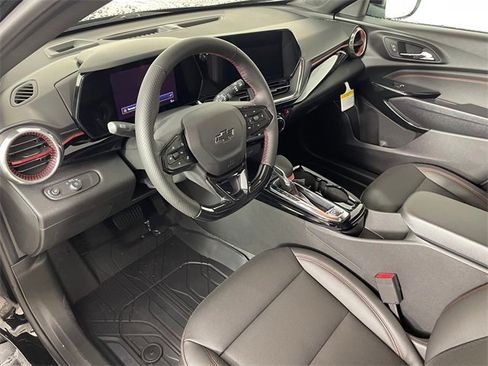 New 2026 Chevrolet Trax RS w/ Sunroof Package image 3