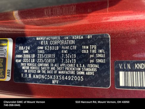 Used 2025 Kia Carnival EX FWD image 32