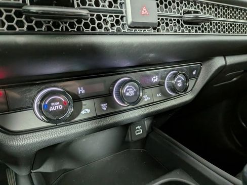 Used 2023 Honda HR-V Sport image 22
