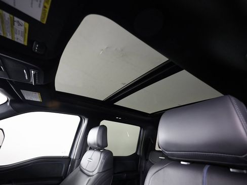 Used 2025 Ford F450 Platinum w/ FX4 Off-Road Package image 18