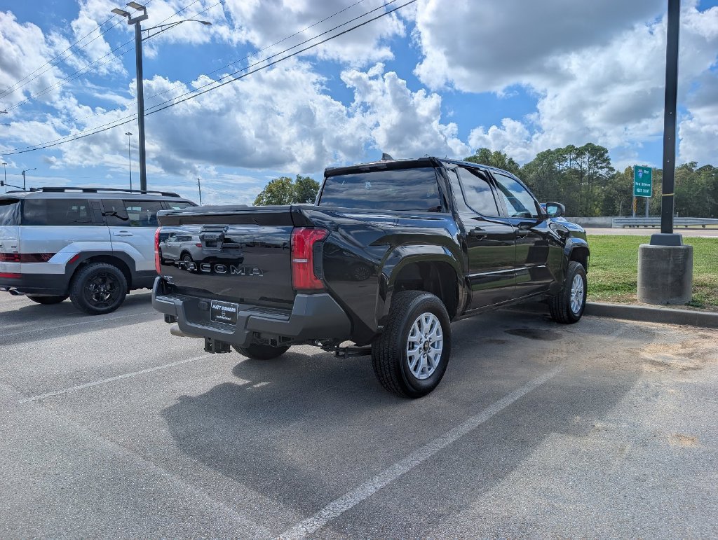 Used 2026 Toyota Tacoma SR RWD image 3