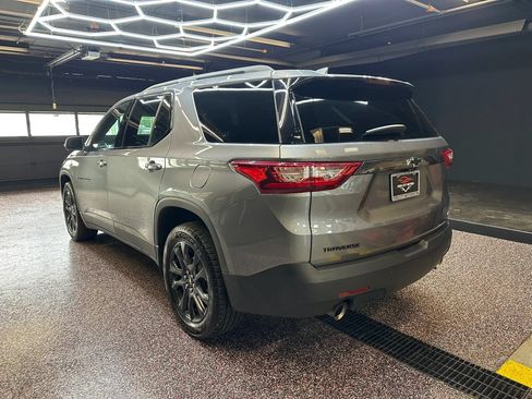 Used 2021 Chevrolet Traverse RS FWD image 5
