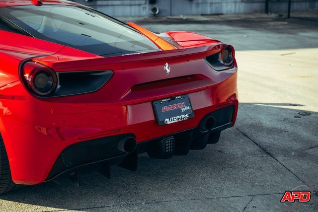 Used 2018 Ferrari 488 GTB RWD image 42