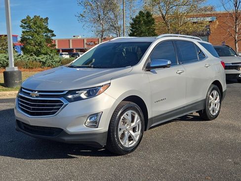 Used 2020 Chevrolet Equinox Premier image 11