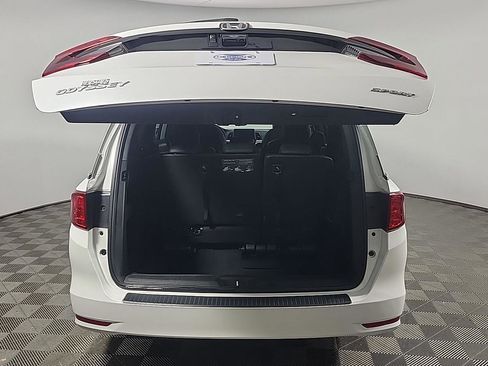 Certified 2023 Honda Odyssey Sport image 8