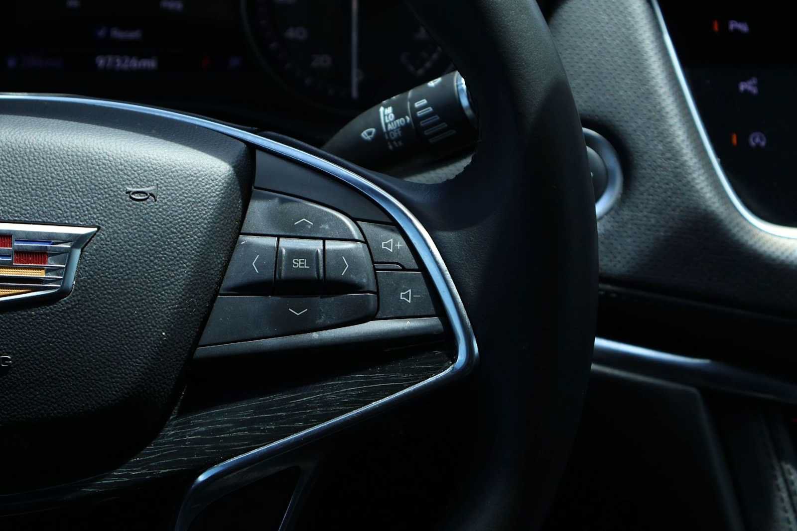 Used 2020 Cadillac XT5 Premium Luxury FWD image 23
