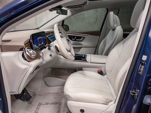 Certified 2023 Mercedes-Benz EQE 350+ SUV image 22