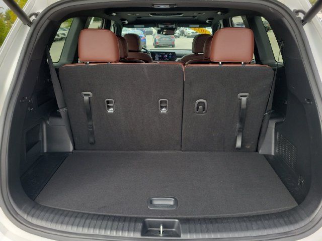 Used 2024 Kia Telluride EX w/ EX Captain's Chair Package AWD/4WD image 7
