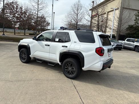 New 2026 Toyota 4Runner SR5 image 3