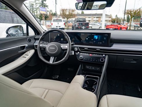 Used 2024 Hyundai Sonata SEL w/ Convenience Package FWD image 25