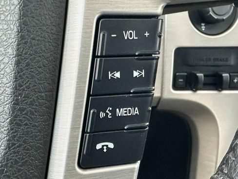 Used 2014 Ford F150 Platinum image 20