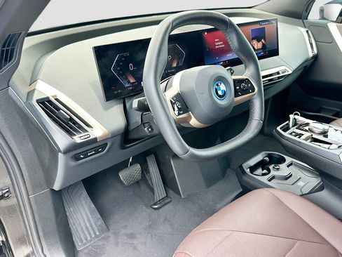 Certified 2023 BMW iX xDrive50 w/ Sport Package AWD/4WD image 9
