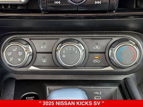 Certified 2025 Nissan Kicks SV AWD/4WD image 27