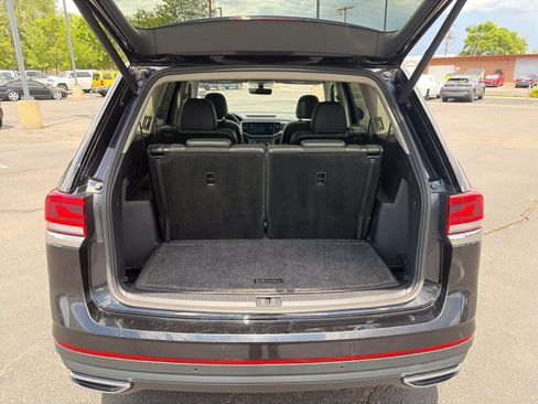 Used 2022 Volkswagen Atlas SE w/ Panoramic Sunroof Package AWD/4WD image 25