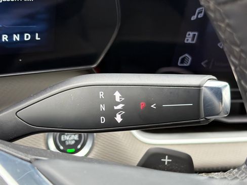 Used 2025 Chevrolet Equinox LT w/ Convenience Package II image 22