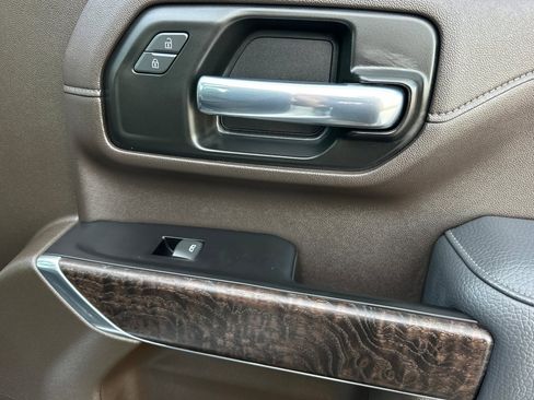 Used 2022 GMC Sierra 2500 Denali w/ Denali Ultimate Package image 21