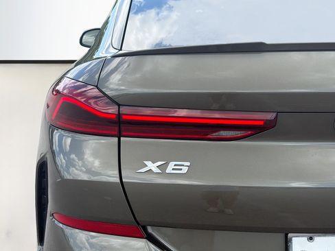 Used 2024 BMW X6 xDrive40i w/ Premium Package AWD/4WD image 10