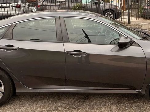 Used 2018 Honda Civic LX image 4