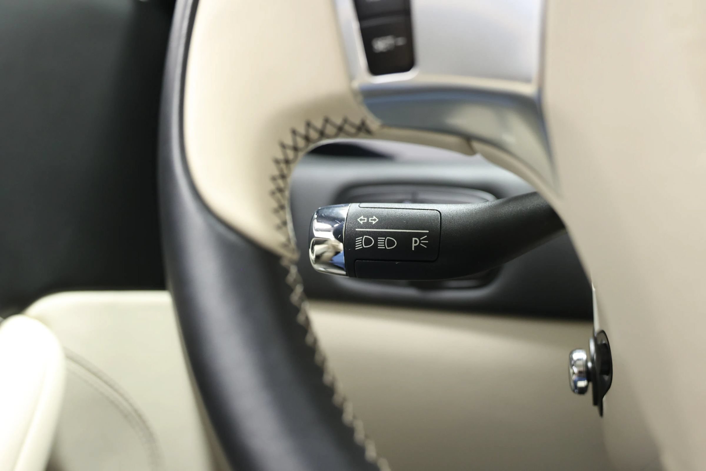 Used 2017 Bentley Continental GT AWD/4WD image 32