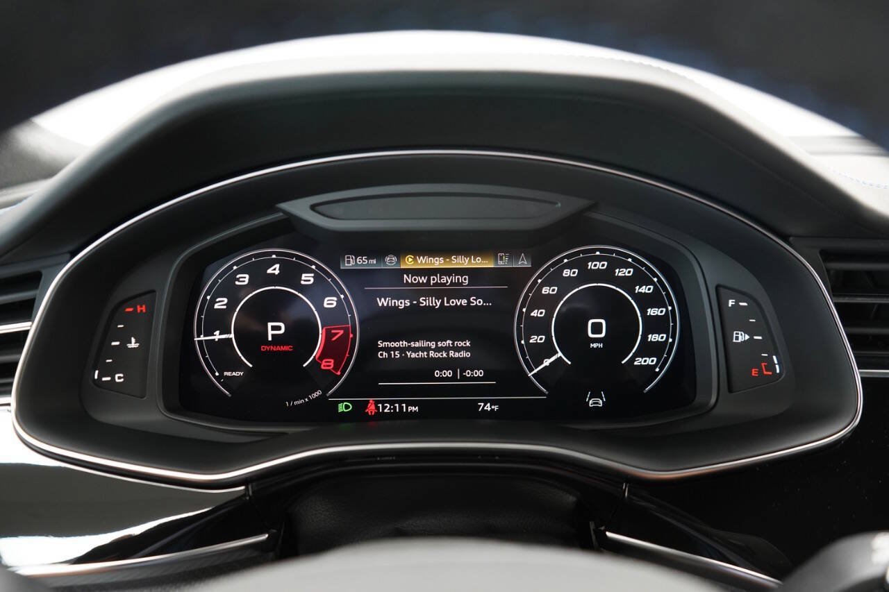 Used 2026 Audi RS Q8 performance AWD/4WD image 85