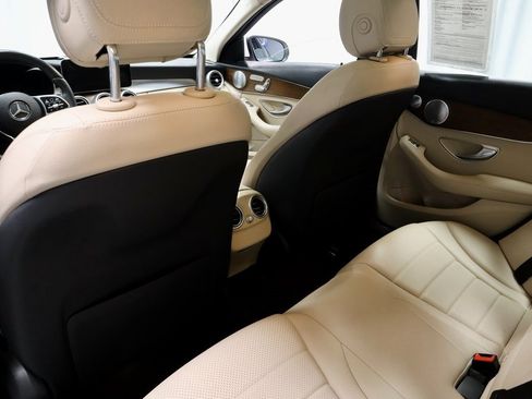 Used 2021 Mercedes-Benz C 300 4MATIC Sedan image 21