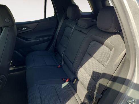 Used 2025 Chevrolet Equinox LT FWD image 13