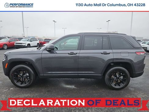 New 2026 Jeep Grand Cherokee Laredo image 4